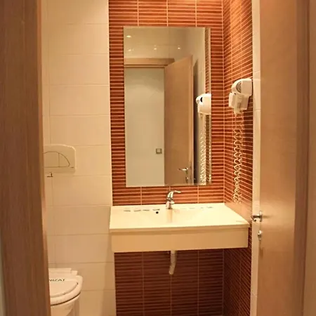 Dmt Rin Grand Apartament *