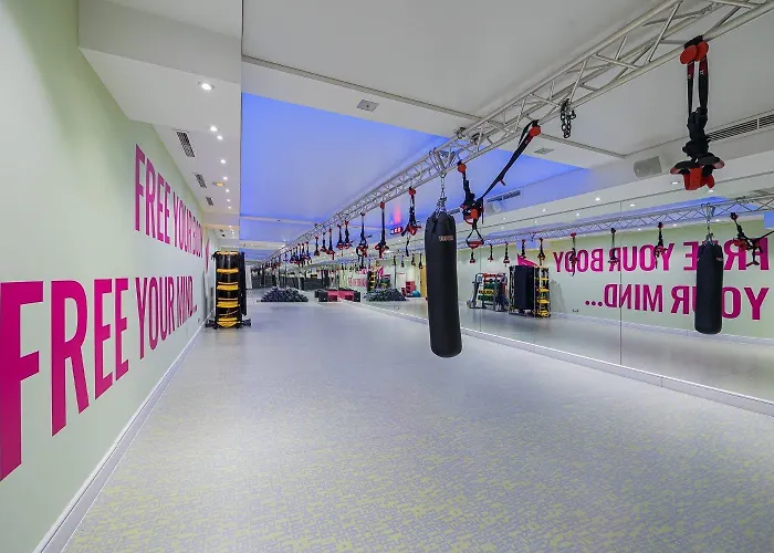 Dmt Rin Grand Бухарест