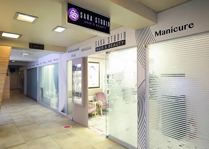 Dmt Rin Grand Апартаменти *